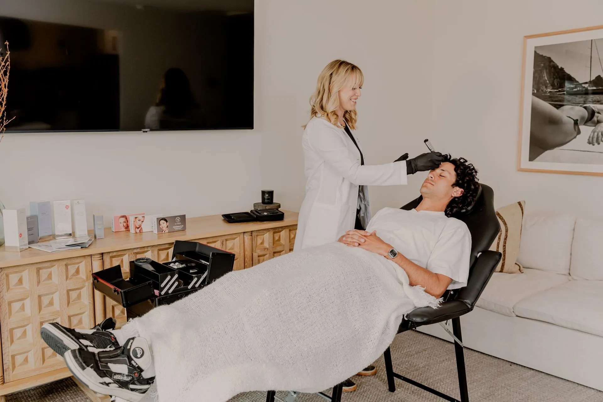 Concierge microneedling collagen induction therapy by Glomi Wellness Lab