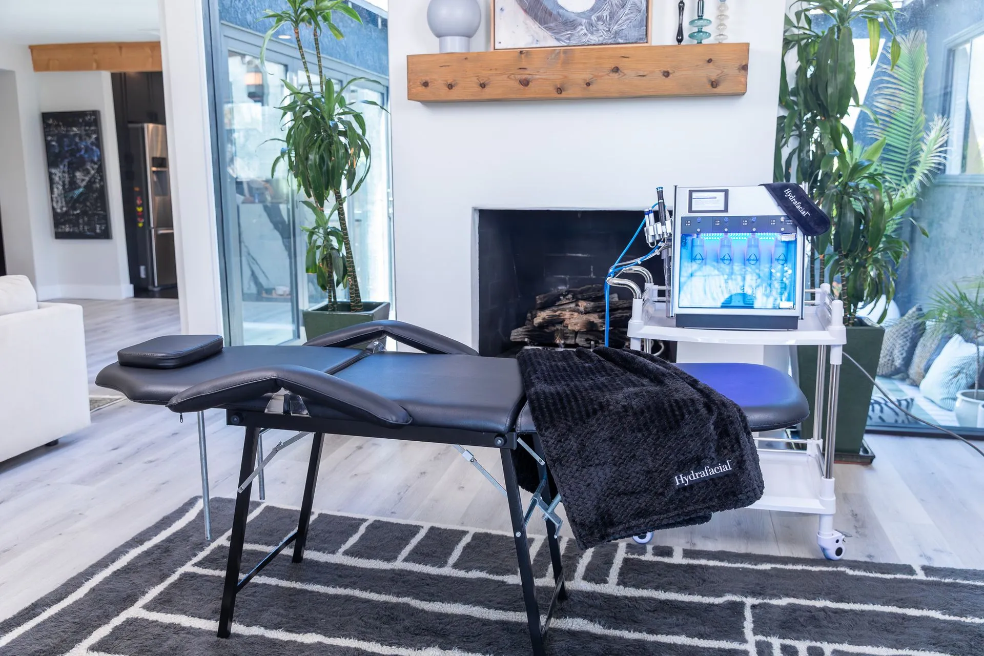 Concierge hydrating facial treatments by Glomi Wellness Lab